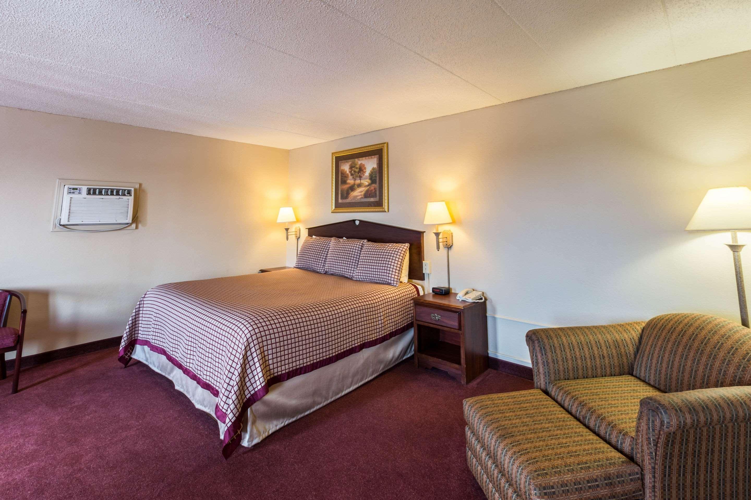 Rodeway Inn Norfolk Exterior foto